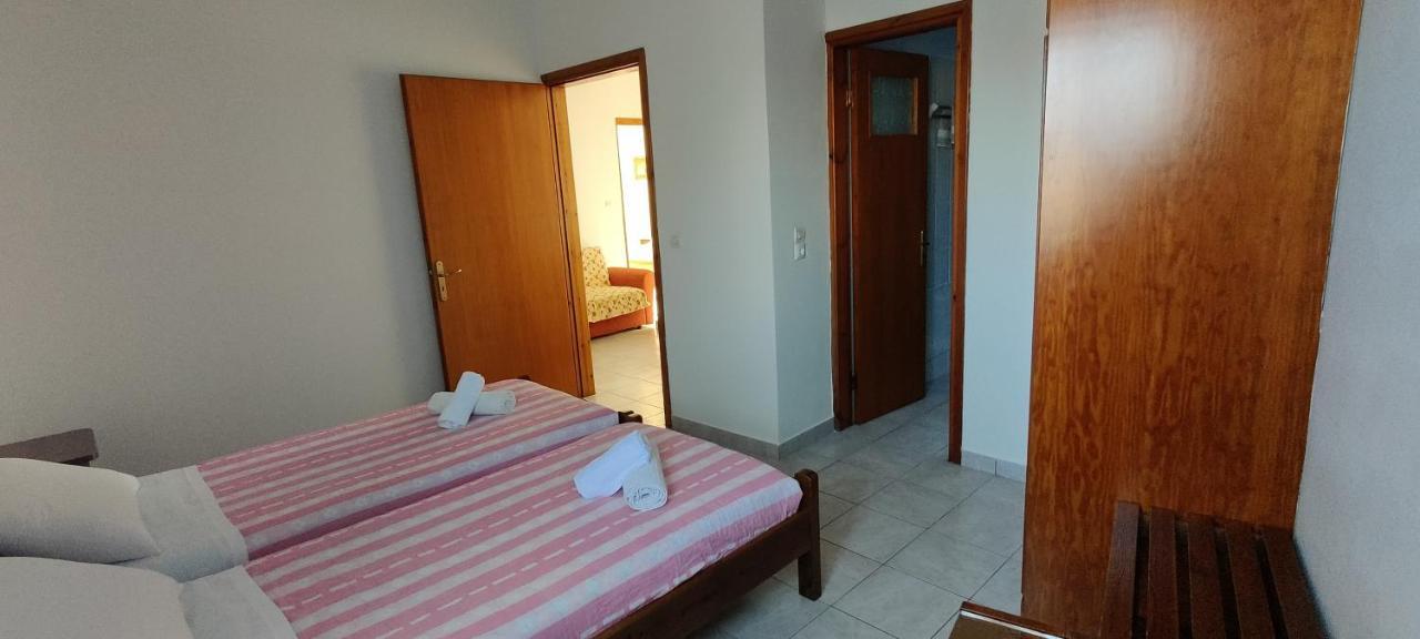 Maistreli Hotel Apartments Stoúpa Exterior foto